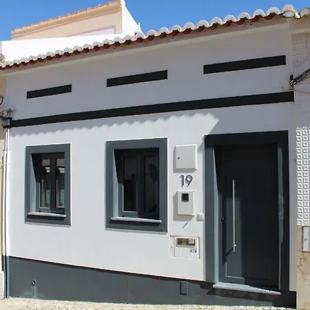 Trendy House * לאגוּ‏ש